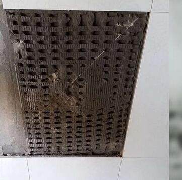 墙砖坏了一块怎么处理好看(墙砖坏了一块怎么处理好看视频)